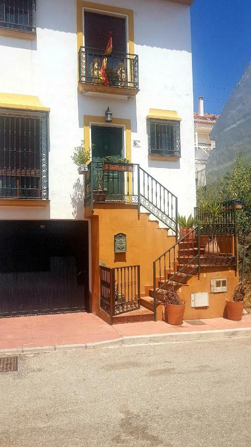 Апартаменты Excelente Habitacion En Bonita Y Tranquila Casa En Benalmadena Pueblo Экстерьер фото
