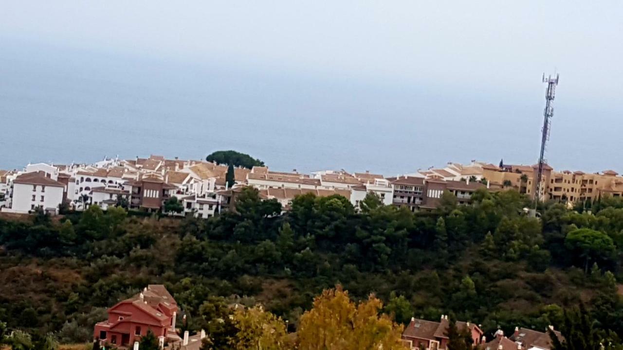 Апартаменты Excelente Habitacion En Bonita Y Tranquila Casa En Benalmadena Pueblo Экстерьер фото
