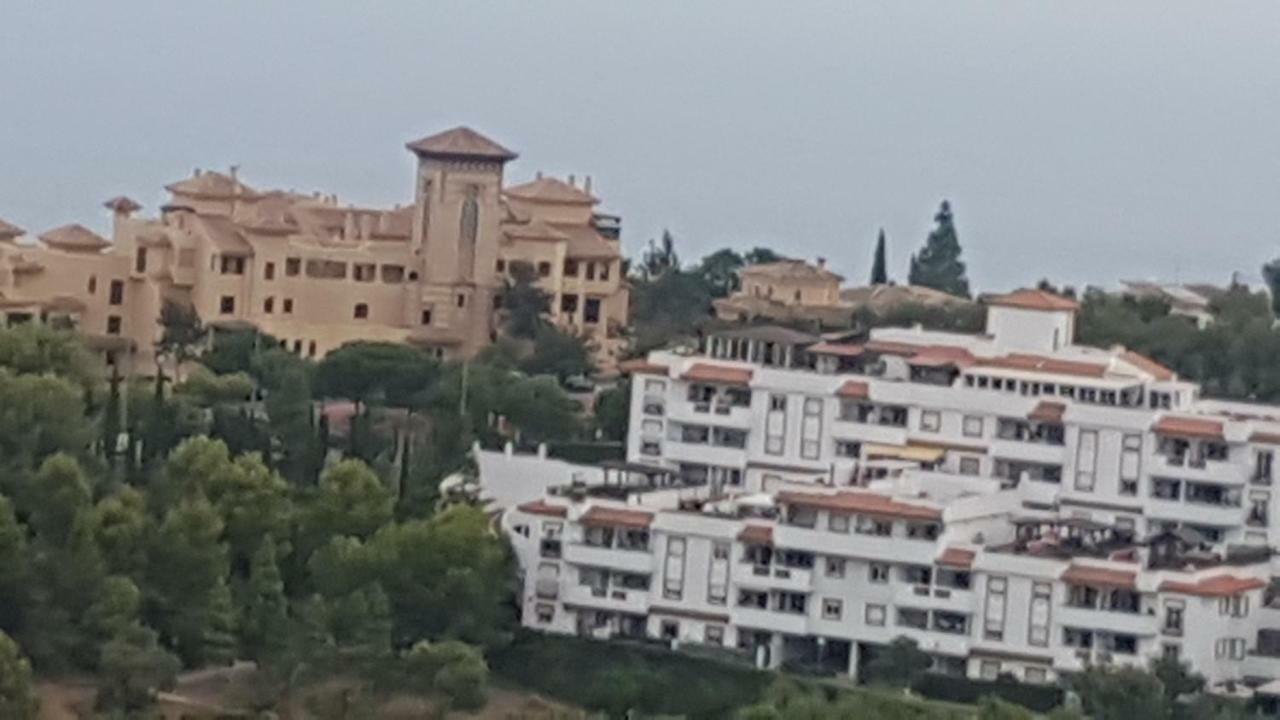 Апартаменты Excelente Habitacion En Bonita Y Tranquila Casa En Benalmadena Pueblo Экстерьер фото
